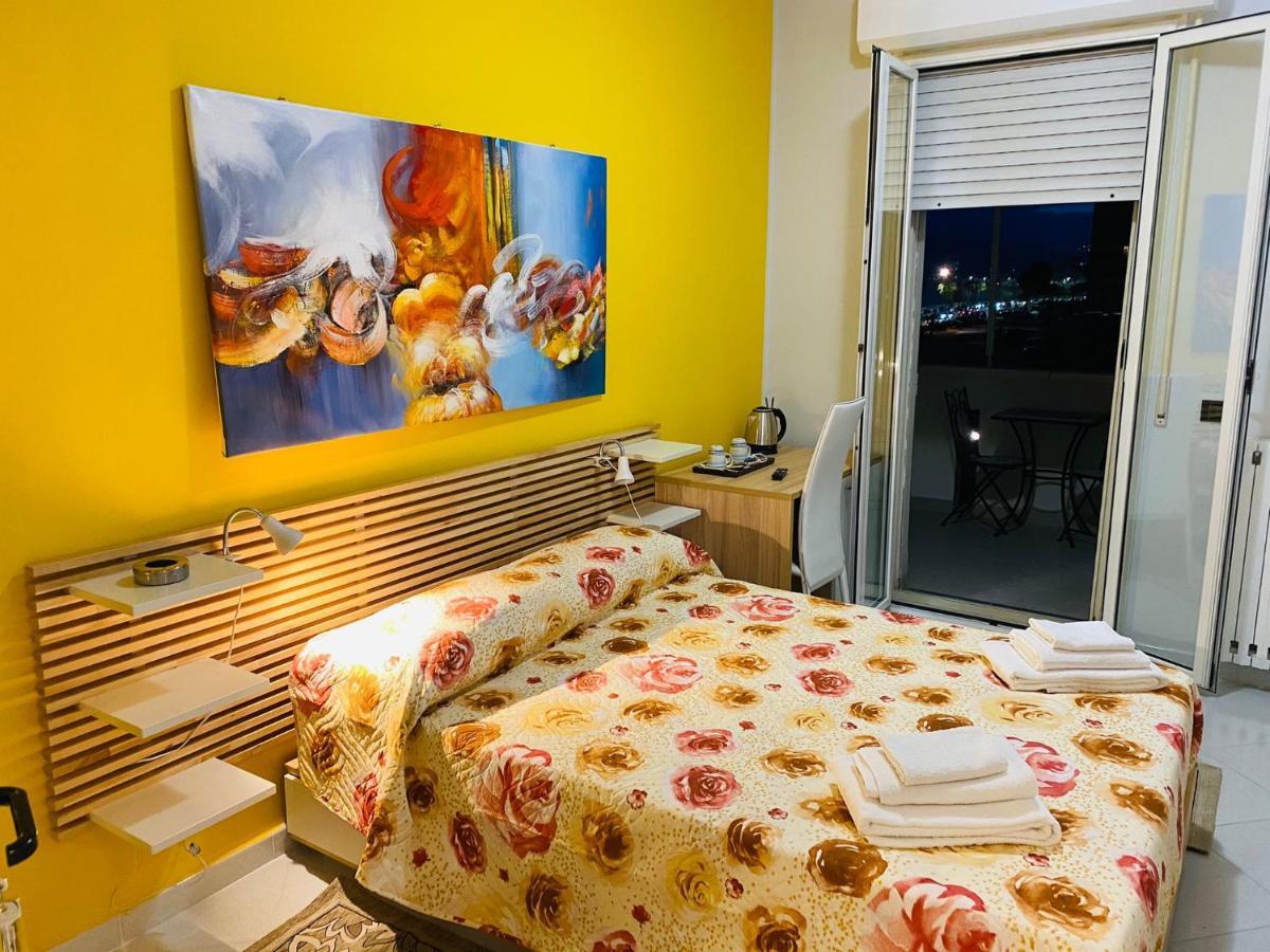 B E B Le Terrazze Sul Mare Bed and Breakfast Catanzaro Exteriör bild