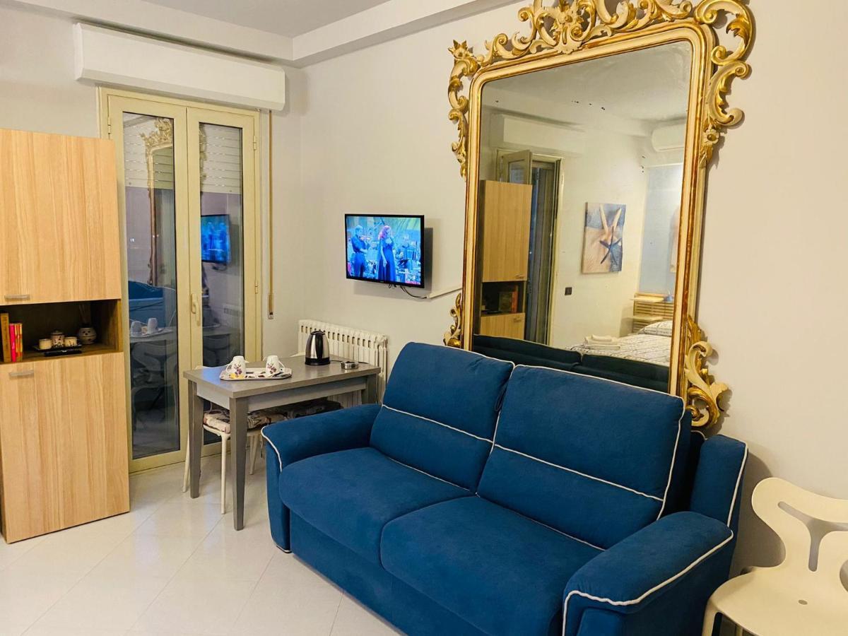 B E B Le Terrazze Sul Mare Bed and Breakfast Catanzaro Exteriör bild