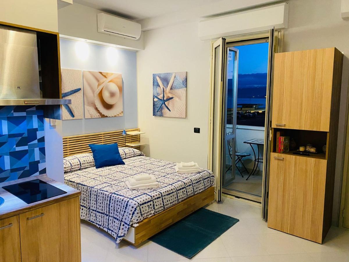 B E B Le Terrazze Sul Mare Bed and Breakfast Catanzaro Exteriör bild