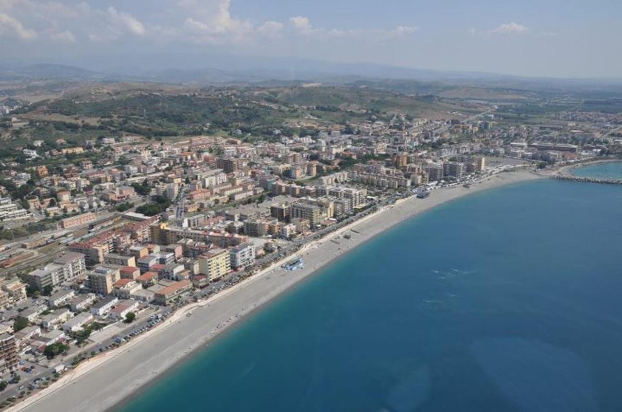 B E B Le Terrazze Sul Mare Bed and Breakfast Catanzaro Exteriör bild